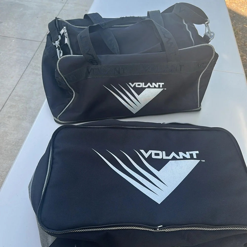 Volant Ski Bags 2in1, Adjustable Shoulder Strap, Black Connected with zipper